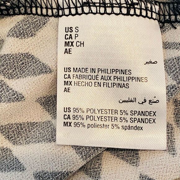 INC International Concepts Geometric Cap Sleeve Knotted Blouse White Black Small - Picture 6 of 6